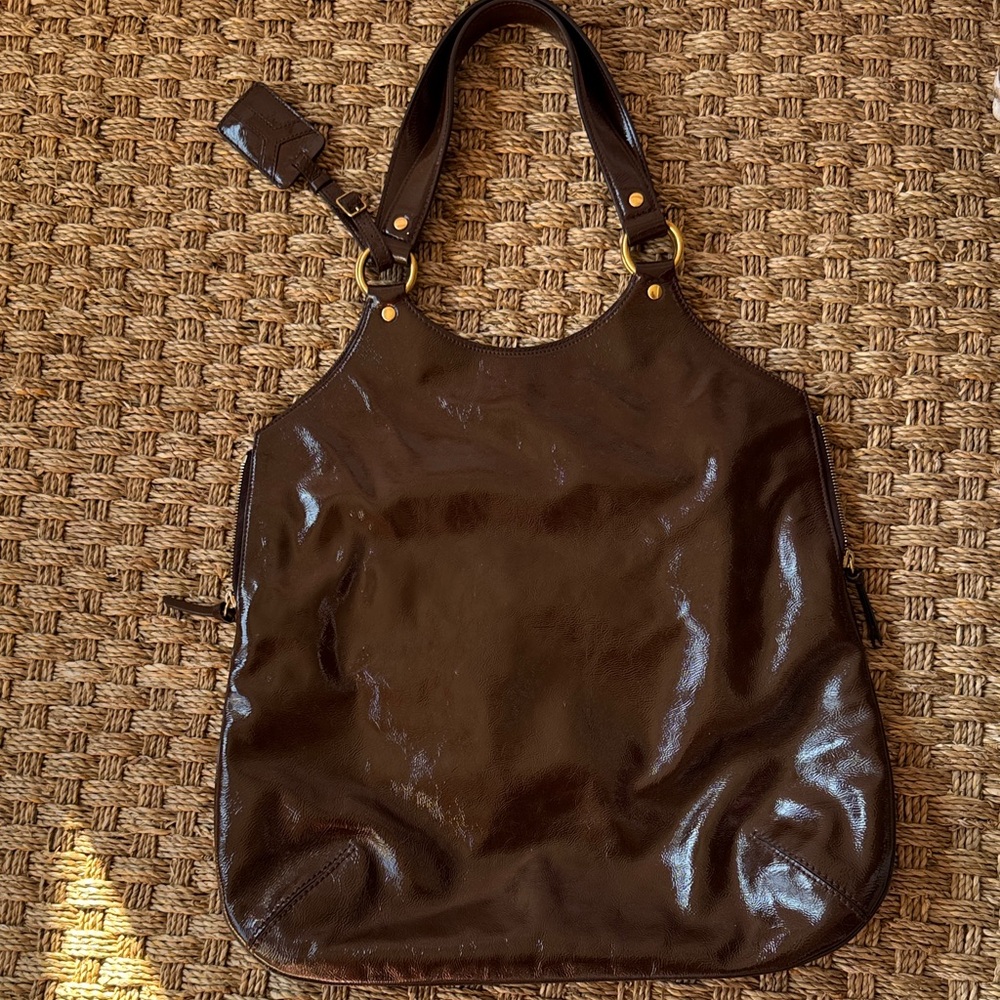 AUTHENTIC Yves Saint Laurent Brown patent Shoulder tote Bag with dust bag!!FIRM!
